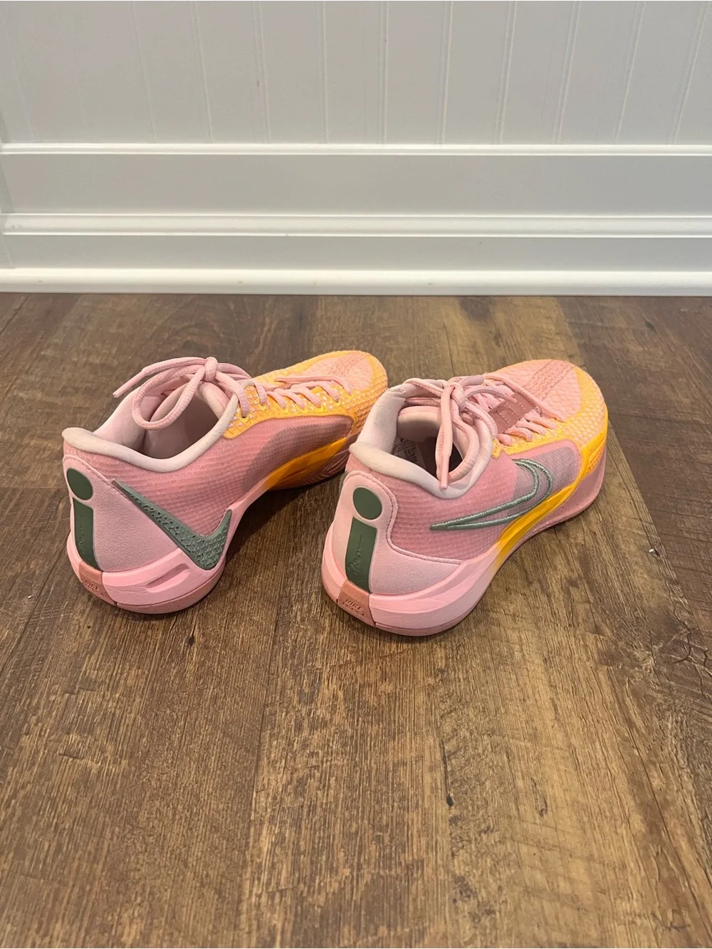 Nike Women's Pink and Orange Athletic Sneakers